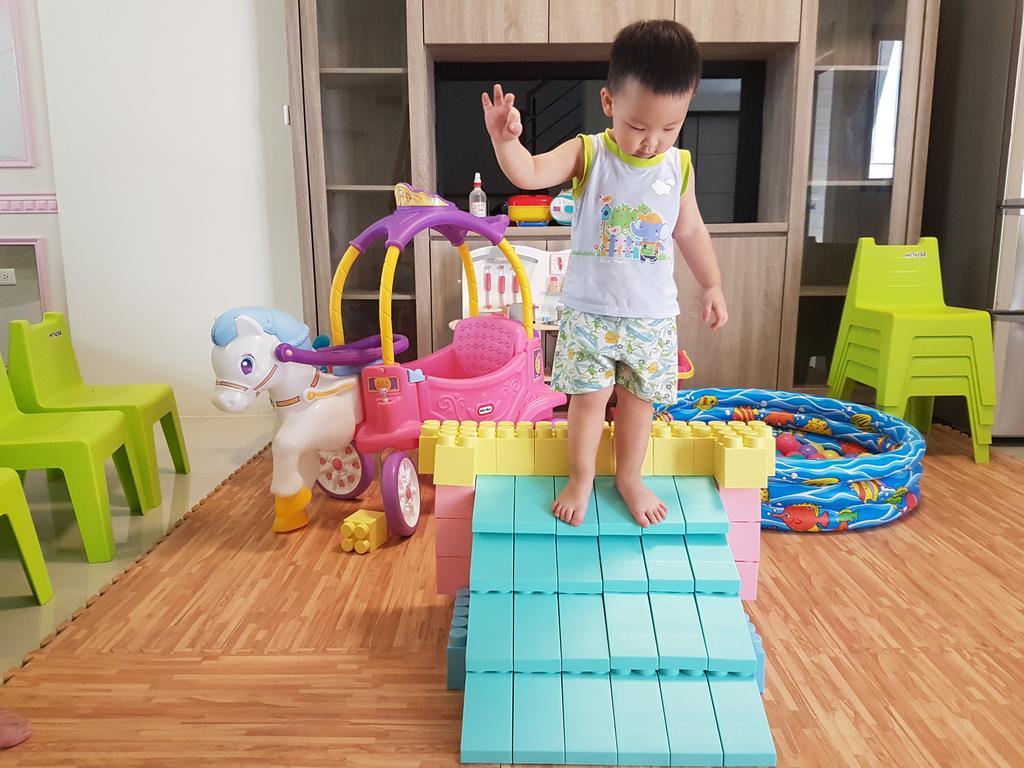 הואליין סיטי Childlike Innocence Homestay מראה חיצוני תמונה