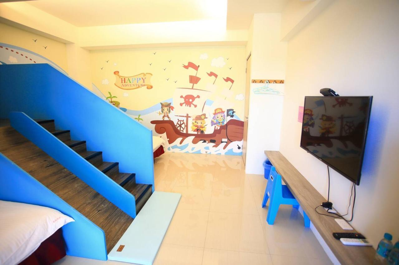 הואליין סיטי Childlike Innocence Homestay מראה חיצוני תמונה