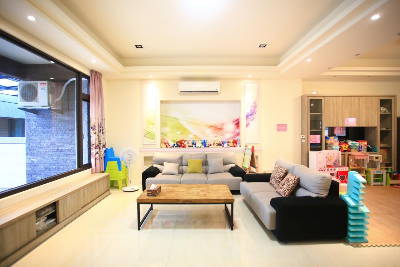 הואליין סיטי Childlike Innocence Homestay מראה חיצוני תמונה