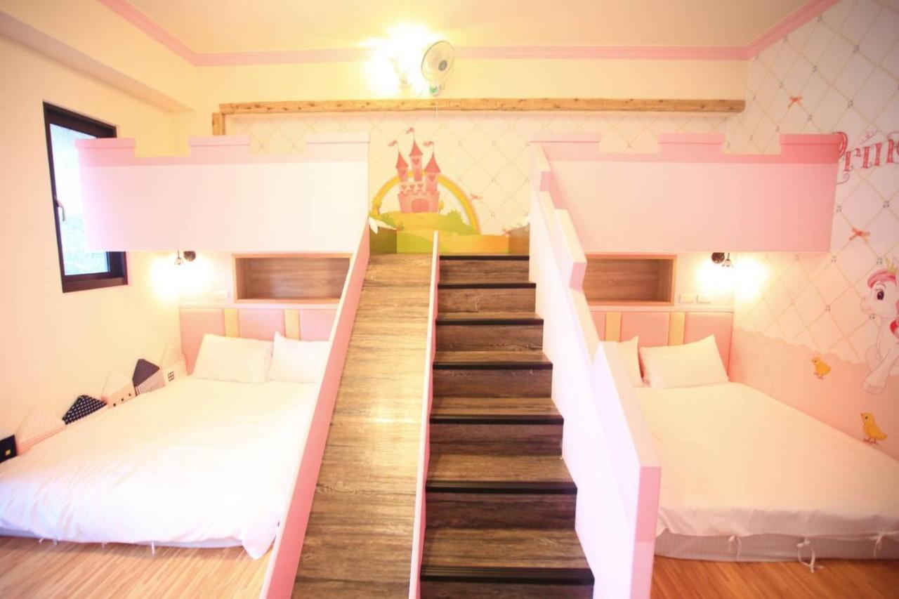 הואליין סיטי Childlike Innocence Homestay מראה חיצוני תמונה