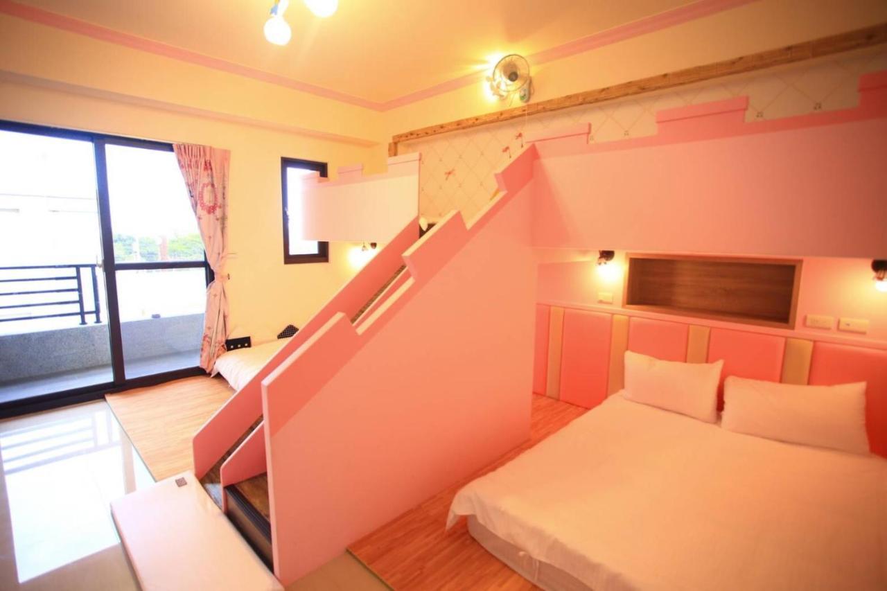 הואליין סיטי Childlike Innocence Homestay מראה חיצוני תמונה