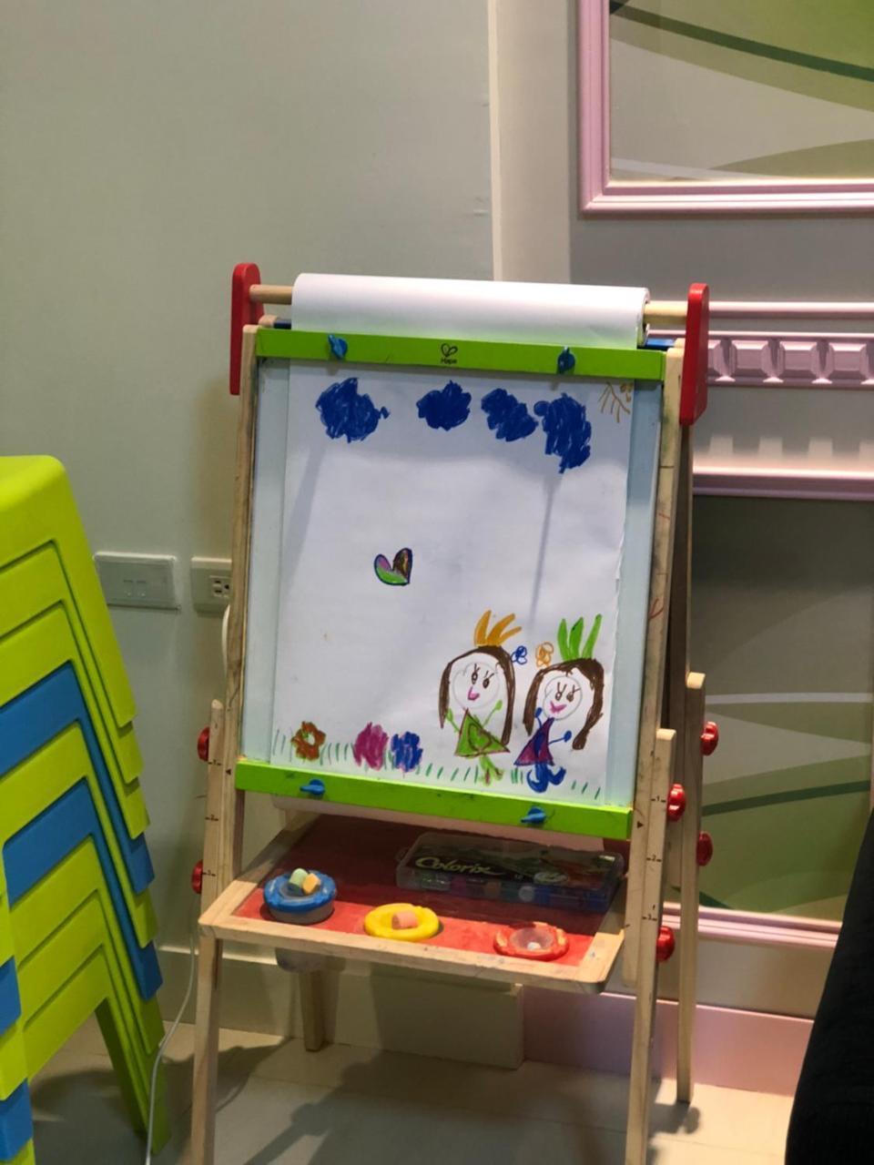 הואליין סיטי Childlike Innocence Homestay מראה חיצוני תמונה