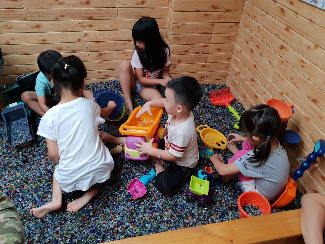 הואליין סיטי Childlike Innocence Homestay מראה חיצוני תמונה