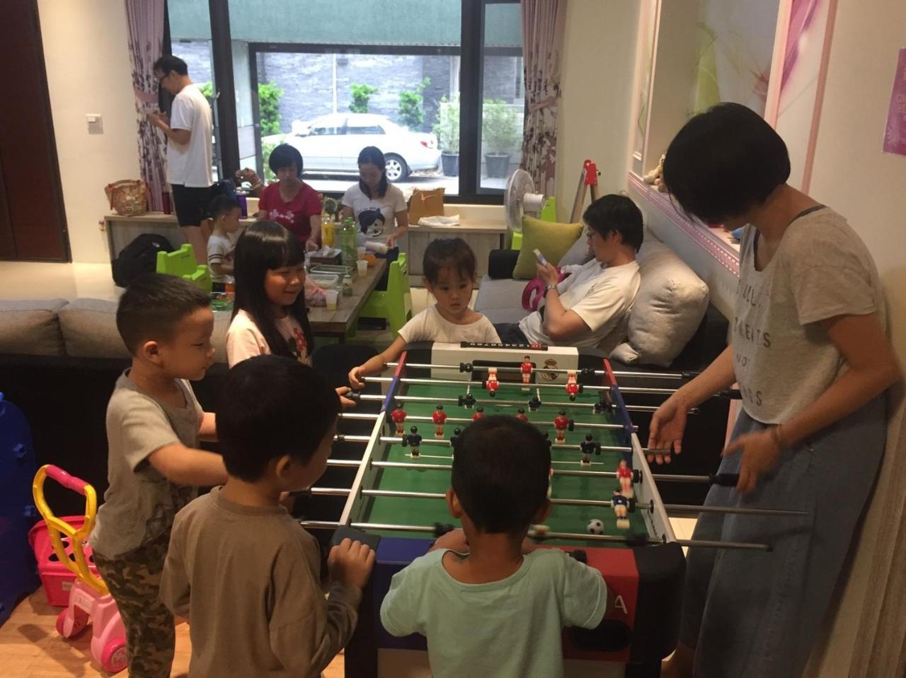 הואליין סיטי Childlike Innocence Homestay מראה חיצוני תמונה